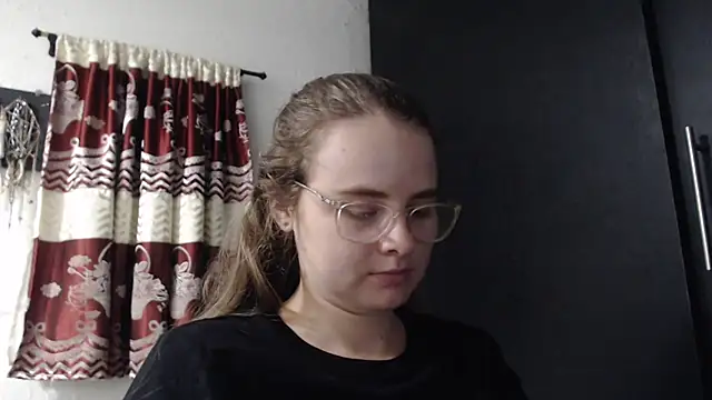 HellenMiyer1111 online show from 11.19.25