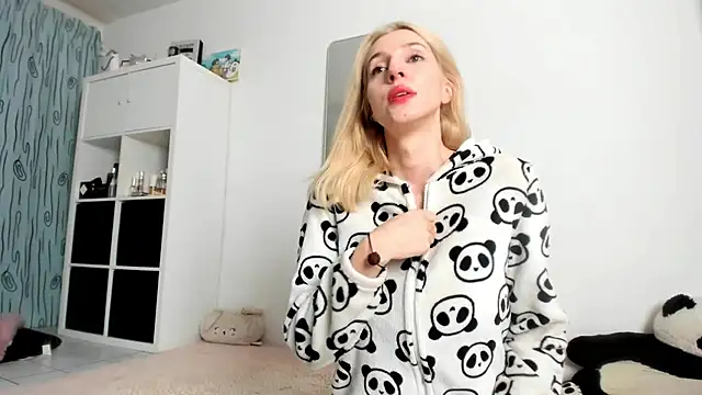 KenzieDawton online show from 10.05.25