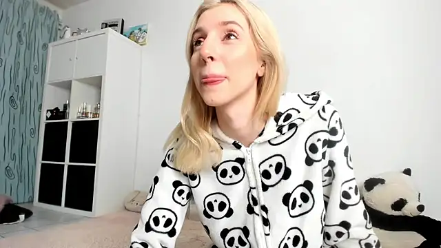 KenzieDawton online show from 11.06.25