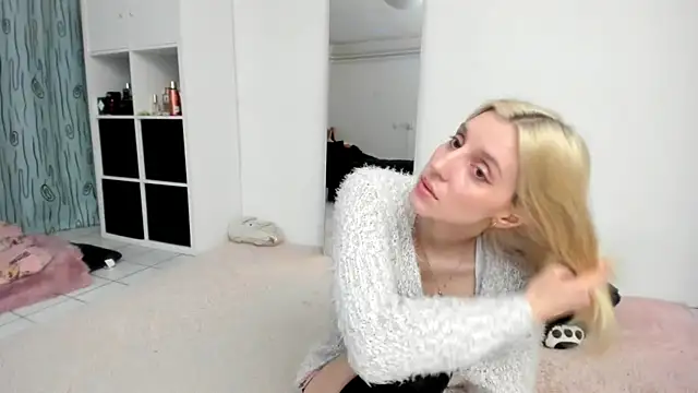 KenzieDawton online show from 04.04.26