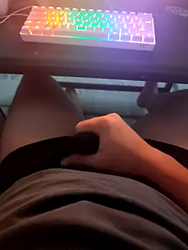 Snapshot of Sherlockoloji chatting on 11.29.25 Sherlockoloji online show from 11.29.25