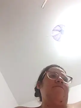 karlythothxh online show from 10.26.25