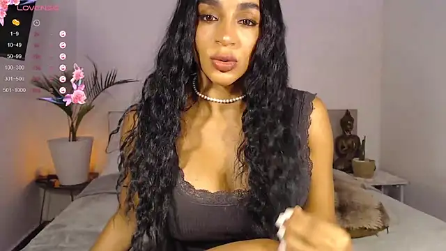 destinne mill  online show from 12.20.25