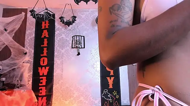 Snapshot of kelly_thomson chatting on 10.06.25 kelly thomson online show from 10.06.25