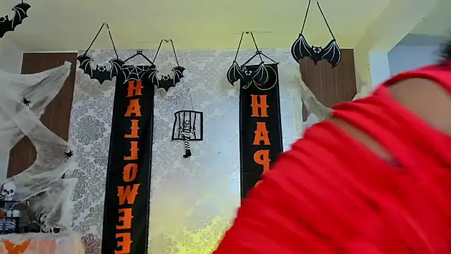 Snapshot of kelly_thomson chatting on 10.22.25 kelly thomson online show from 10.22.25