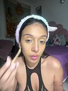 kiaraglam2 online show from 03.19.25