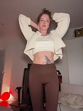 Weeissy online show from 02.06.26