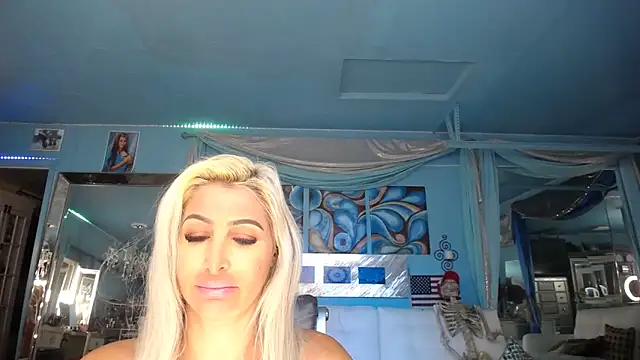 ADRIANNA FOX online show from 03.01.25