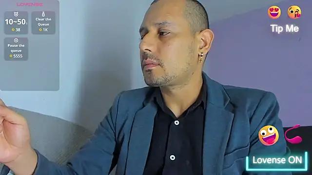 Snapshot of jhonyalzate2 chatting on 12.07.24 jhonyalzate2 online show from 12.07.24