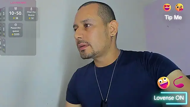 Snapshot of jhonyalzate2 chatting on 12.10.24 jhonyalzate2 online show from 12.10.24