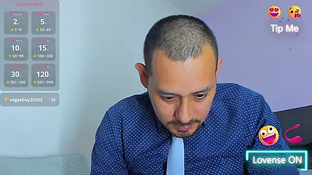 Snapshot of jhonyalzate2 chatting on 12.18.24 jhonyalzate2 online show from 12.18.24