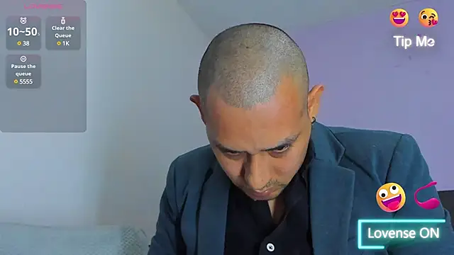 Snapshot of jhonyalzate2 chatting on 12.22.24 jhonyalzate2 online show from 12.22.24