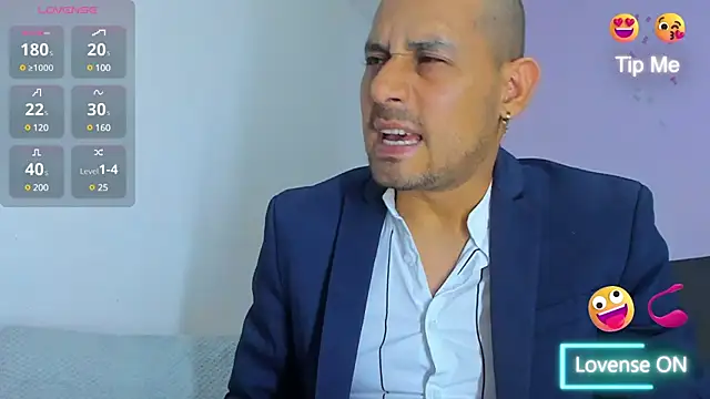 Snapshot of jhonyalzate2 chatting on 12.25.24 jhonyalzate2 online show from 12.25.24