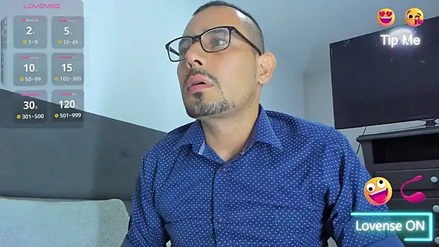 Snapshot of jhonyalzate2 chatting on 01.22.25 jhonyalzate2 online show from 01.22.25