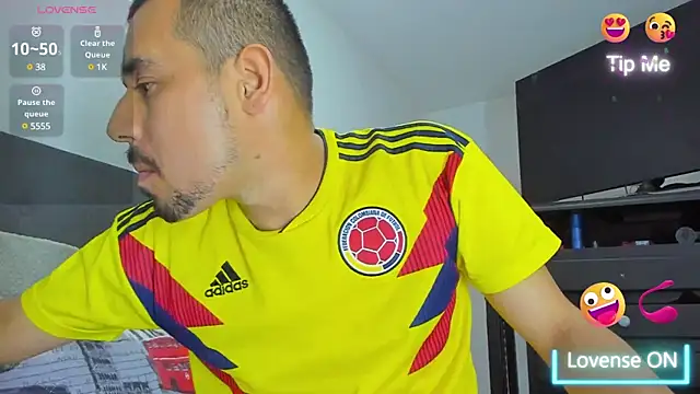 Snapshot of jhonyalzate2 chatting on 01.29.25 jhonyalzate2 online show from 01.29.25