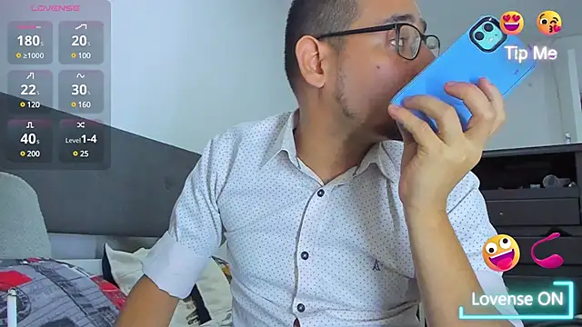 Snapshot of jhonyalzate2 chatting on 01.30.25 jhonyalzate2 online show from 01.30.25