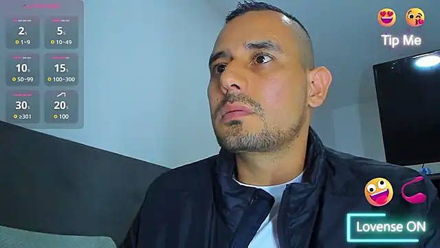 Snapshot of jhonyalzate2 chatting on 02.04.25 jhonyalzate2 online show from 02.04.25