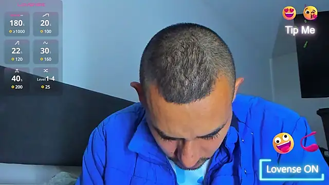 Snapshot of jhonyalzate2 chatting on 02.17.25 jhonyalzate2 online show from 02.17.25