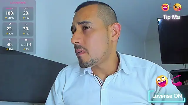 Snapshot of jhonyalzate2 chatting on 02.18.25 jhonyalzate2 online show from 02.18.25