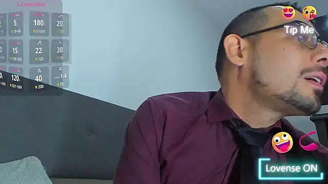 Snapshot of jhonyalzate2 chatting on 02.26.25 jhonyalzate2 online show from 02.26.25