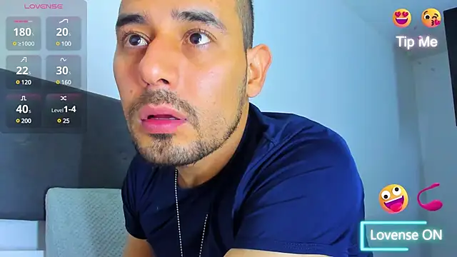 Snapshot of jhonyalzate2 chatting on 03.08.25 jhonyalzate2 online show from 03.08.25