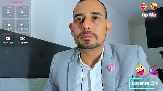 Snapshot of jhonyalzate2 chatting on 03.08.25 jhonyalzate2 online show from 03.08.25