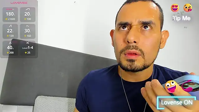 Snapshot of jhonyalzate2 chatting on 03.14.25 jhonyalzate2 online show from 03.14.25