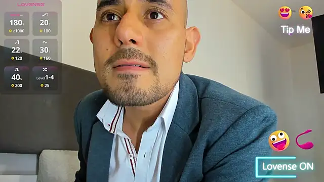 Snapshot of jhonyalzate2 chatting on 03.15.25 jhonyalzate2 online show from 03.15.25