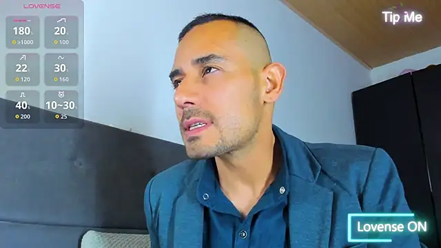 Snapshot of jhonyalzate2 chatting on 09.27.25 jhonyalzate2 online show from 09.27.25