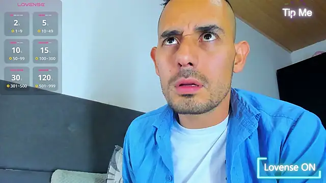 Snapshot of jhonyalzate2 chatting on 09.29.25 jhonyalzate2 online show from 09.29.25