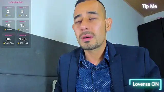 Snapshot of jhonyalzate2 chatting on 10.02.25 jhonyalzate2 online show from 10.02.25