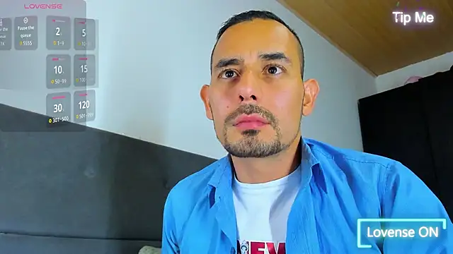 Snapshot of jhonyalzate2 chatting on 10.07.25 jhonyalzate2 online show from 10.07.25