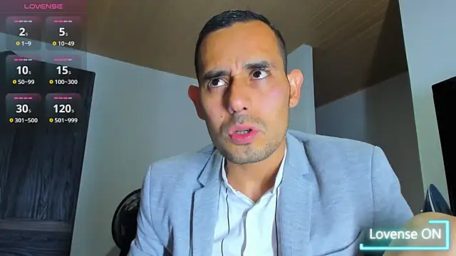 Snapshot of jhonyalzate2 chatting on 10.25.25 jhonyalzate2 online show from 10.25.25