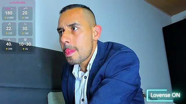 jhonyalzate2 online show from 11.28.25