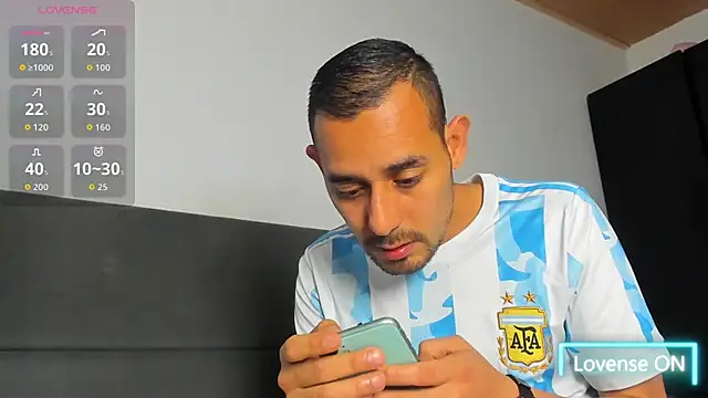 jhonyalzate2 online show from 02.25.26