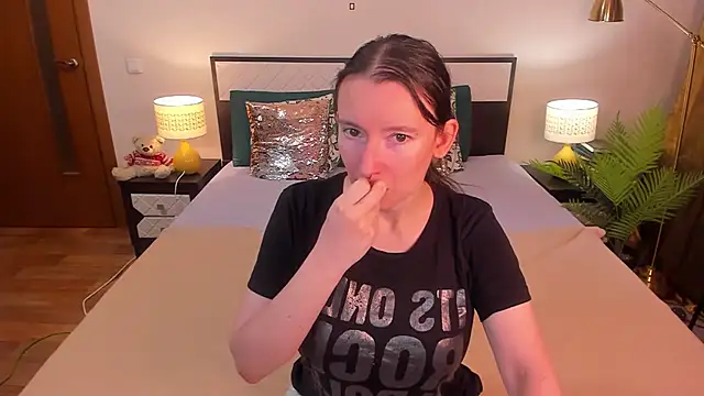 CatherineWalls online show from 07.08.26