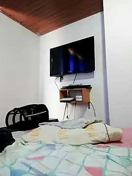 Vicky Rosse online show from 12.14.24