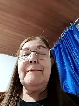 Vicky Rosse online show from 10.27.25