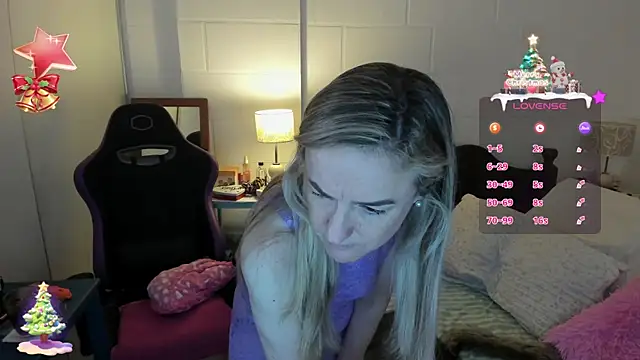 Snapshot of 1Sweetnina chatting on 12.18.24 1Sweetnina online show from 12.18.24