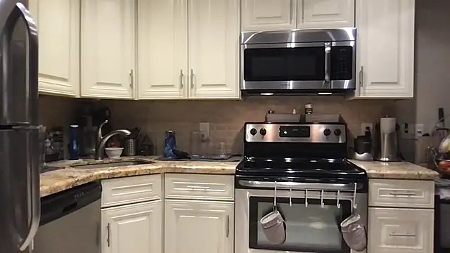 BigGuyMuscle online show from 02.10.25