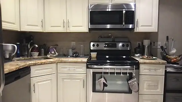 BigGuyMuscle online show from 02.11.25