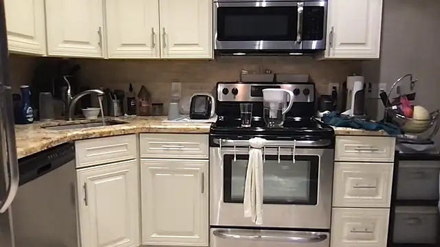 BigGuyMuscle online show from 09.14.25