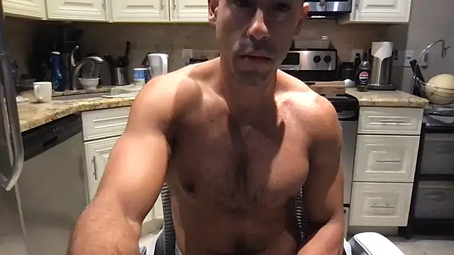 BigGuyMuscle online show from 09.20.25