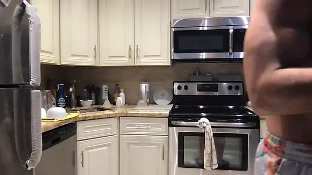 BigGuyMuscle online show from 02.24.26