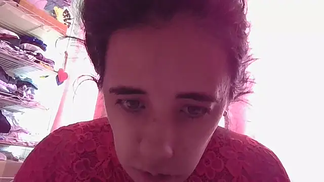 Snapshot of annarose19 chatting on 12.20.24 annarose19 online show from 12.20.24