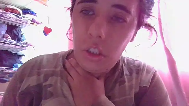 Snapshot of annarose19 chatting on 12.30.24 annarose19 online show from 12.30.24