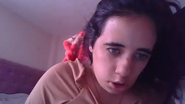 Snapshot of annarose19 chatting on 01.13.25 annarose19 online show from 01.13.25