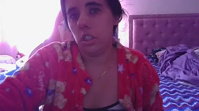 Snapshot of annarose19 chatting on 01.22.25 annarose19 online show from 01.22.25
