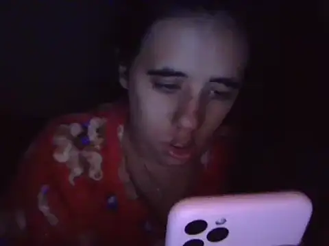 Snapshot of annarose19 chatting on 01.25.25 annarose19 online show from 01.25.25