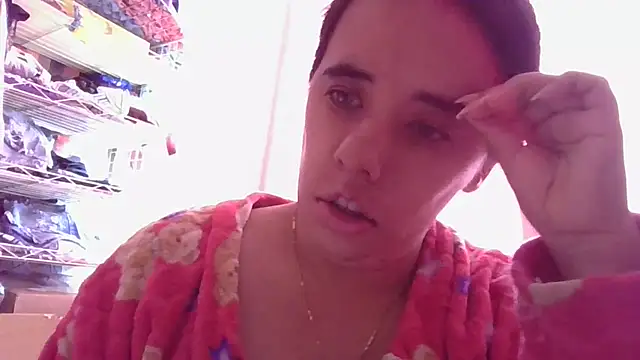 Snapshot of annarose19 chatting on 01.31.25 annarose19 online show from 01.31.25
